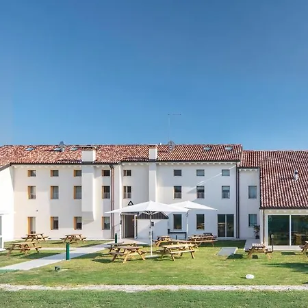 Nomad ホステル *