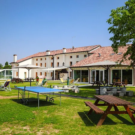 ホステル Nomad *