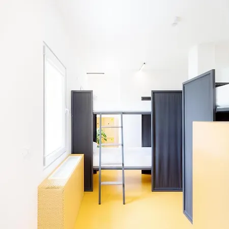 Hostel Nomad