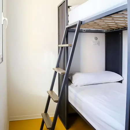 Hostel Nomad Τρεβίζο