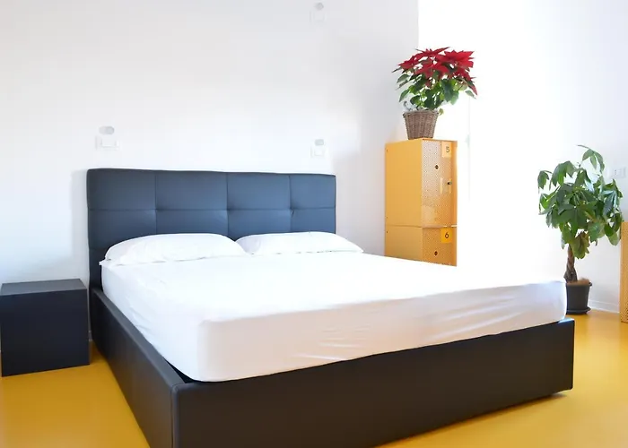 Hostel Nomad Τρεβίζο