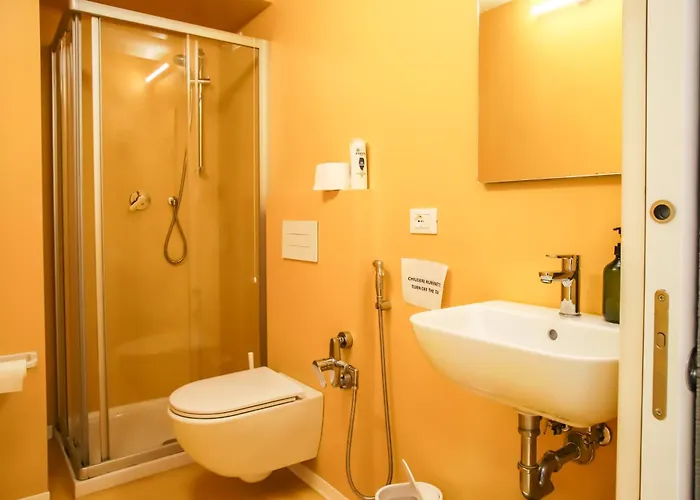 Hostel Nomad Τρεβίζο